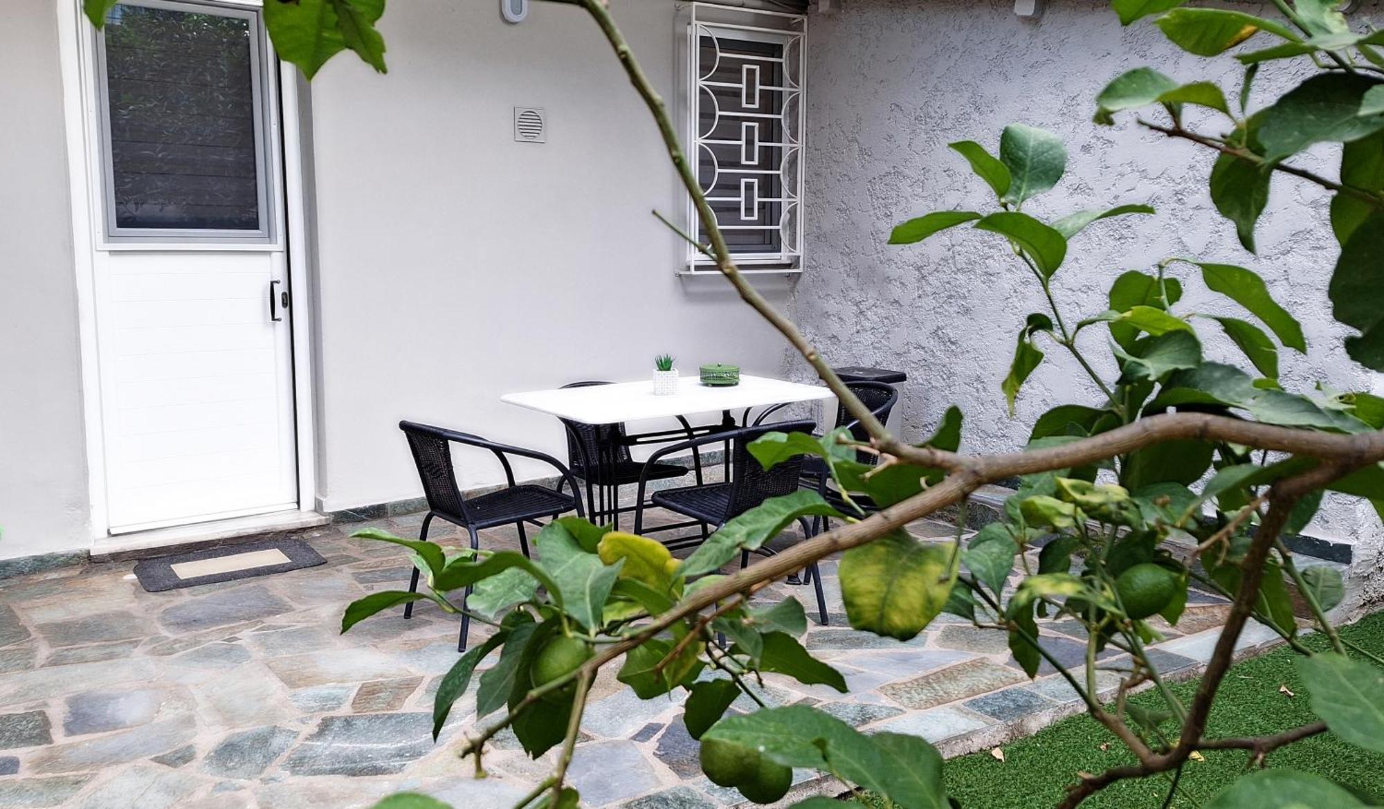 Eleni'S Apartment Nafpaktos Exterior photo
